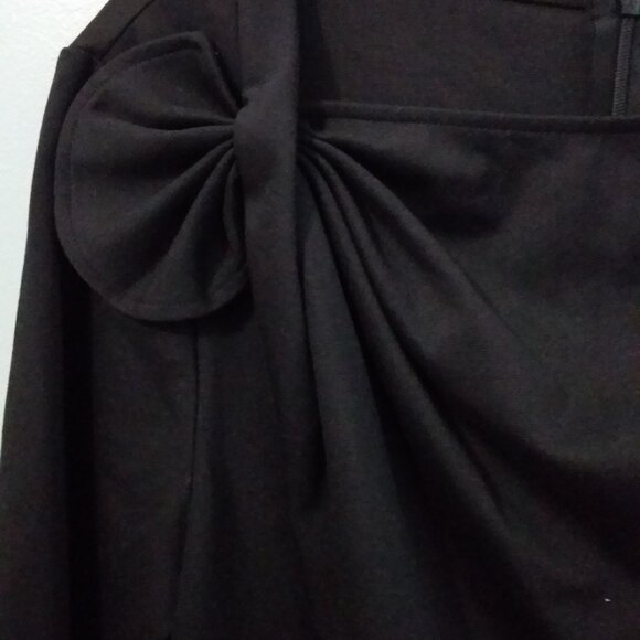 Vfshow Blacl Pleated Asymmetrical Bow Neck Sheath Dress - Picture 3 of 6